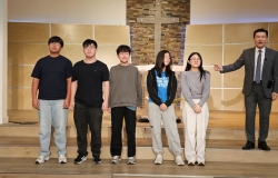 2025년 5월 4일 어린이 주일 예배-중고등부 선물 증정