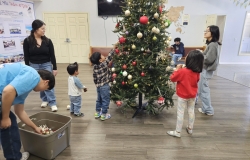 2025년 12월 14일 성탄 트리 장식