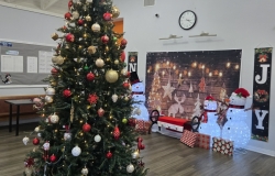 2025년 12월 14일 성탄 트리 장식