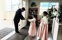 2026년 2월 15일 설날 예배전 풍경-안내팀