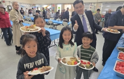 2026년 5월 17일 이성수 담임 목사님 생신 파티 모습