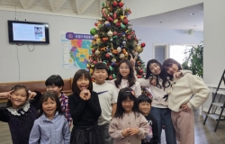 2024년 12월 8일 성탄 트리 장식