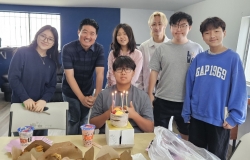 2025년 4월 13일 중고등부-재론 형제 생일 파티